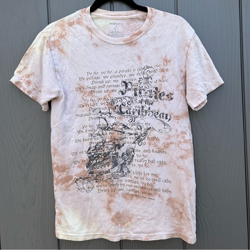 Vintage Y2K Disney Pirates of the Caribbean T shirt Size Small Song Lyrics Boat